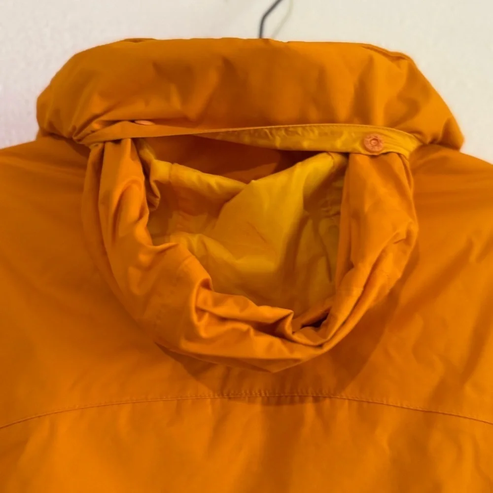 Lands End Marigold Insulated Weatherproof Jacket w/dark blue trim. Sz L.